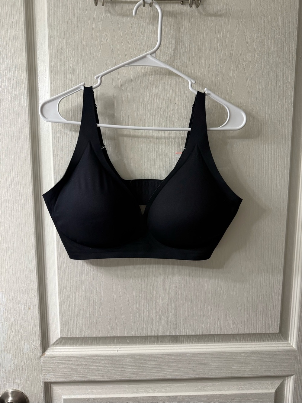 NWT 2X Black Seamless Wireless Bra